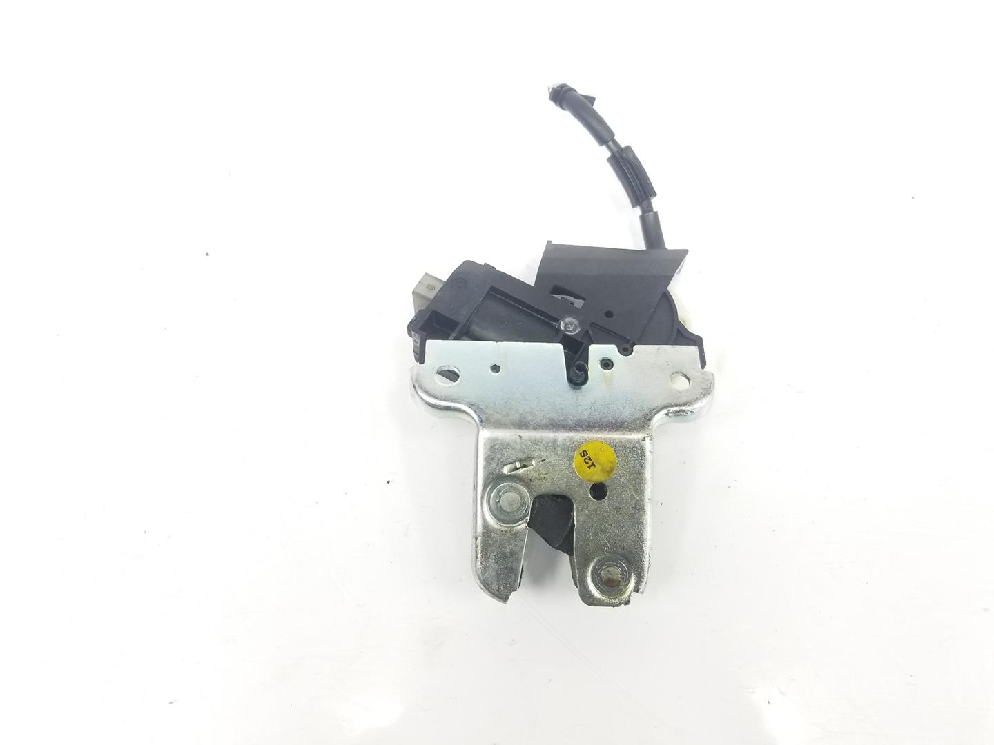 AUDI A4 B6/8E (2000-2005) Tailgate Boot Lock 4F5827505D, 4F5827505D 19928219