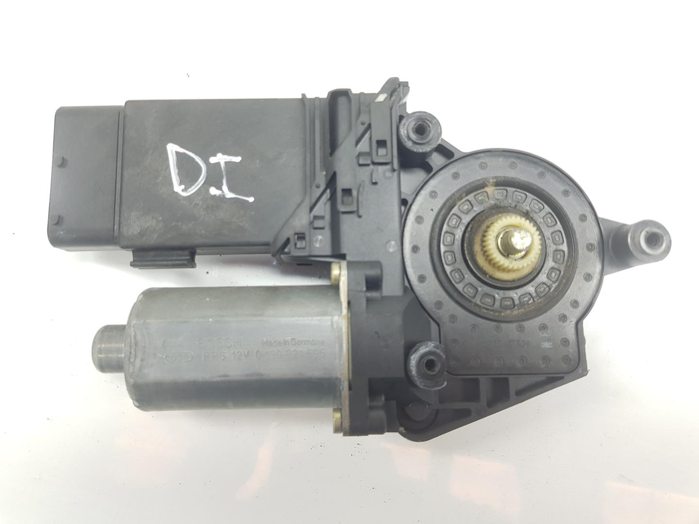 VOLKSWAGEN Passat B5 (1996-2005) Front Left Door Window Regulator Motor 1C1959801, 1C1959801 19820844