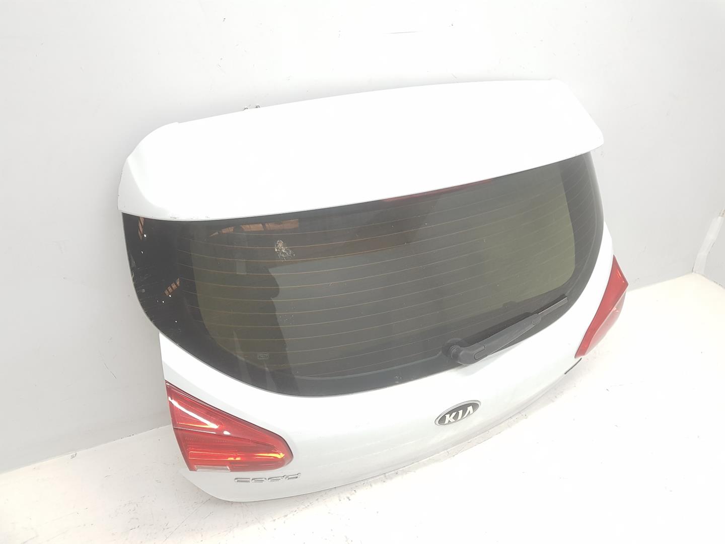 KIA Cee'd 2 generation (2012-2018) Bootlid Rear Boot 73700A2000, COLORBLANCOWD, 1161CB 24837490