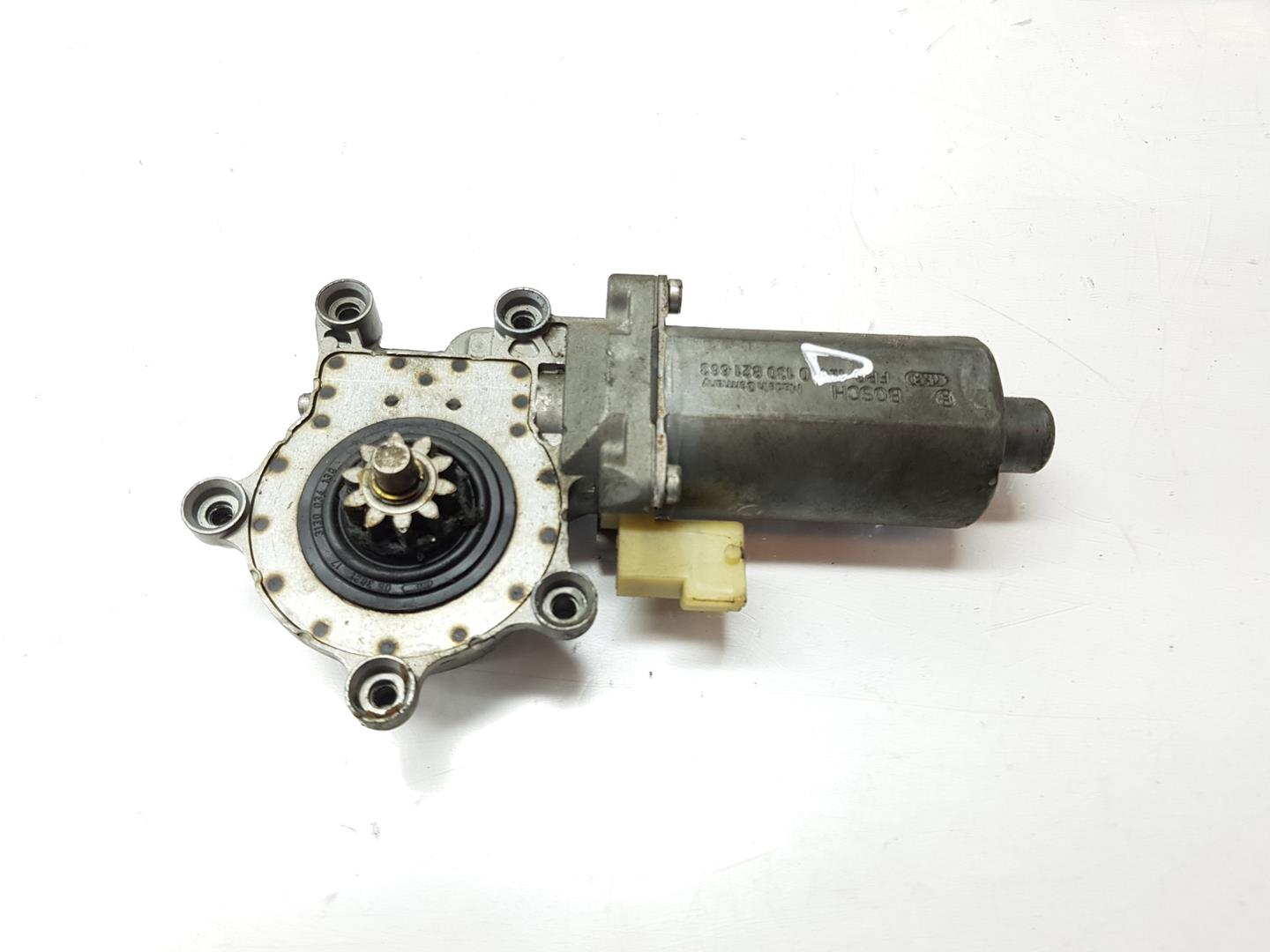 SAAB 93 1 generation (1956-1960) Front Right Door Window Control Motor 0130821663,5184940 21078166