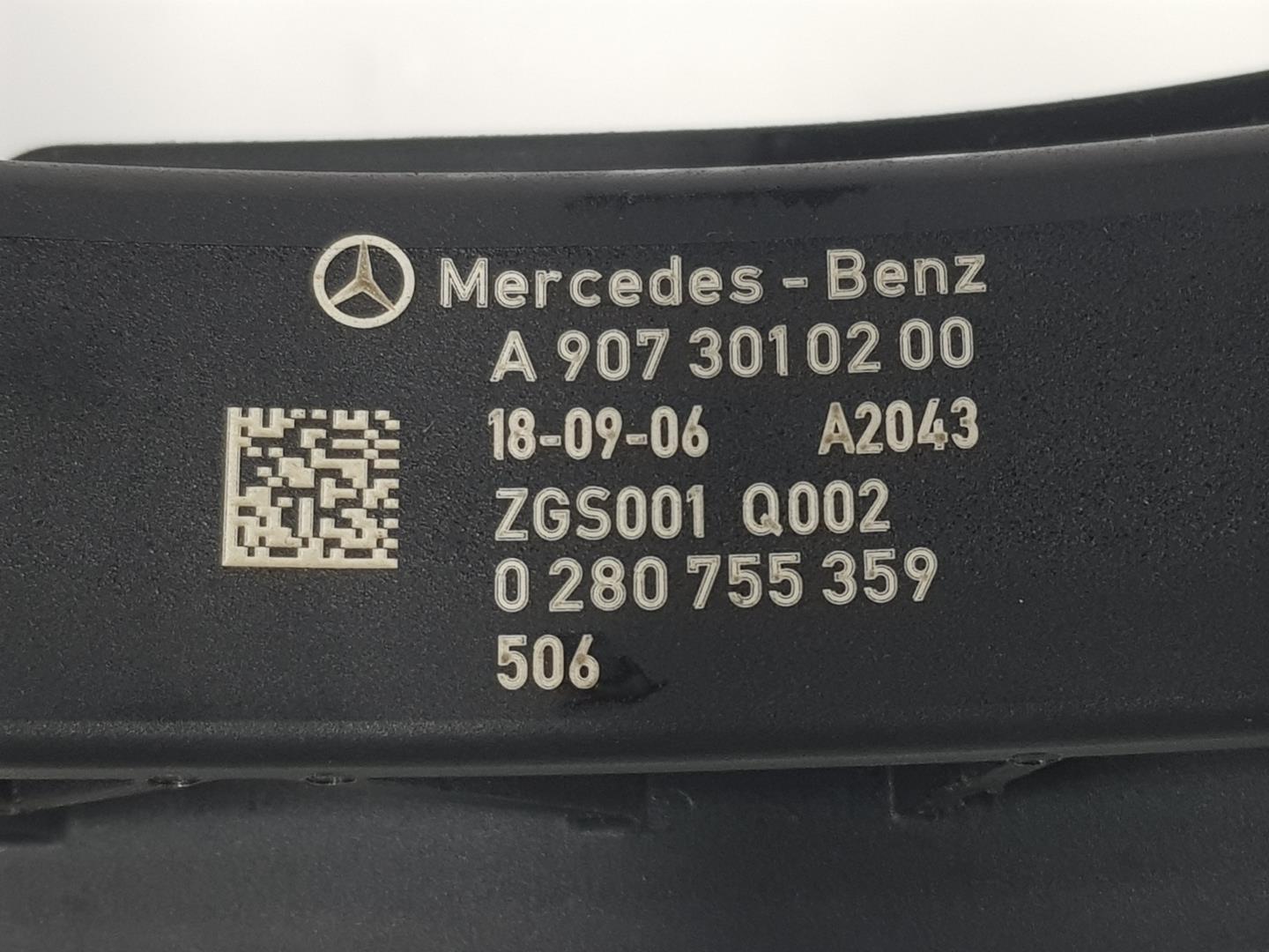 MERCEDES-BENZ Другие кузовные детали A9073010200,A9073010200 24242610