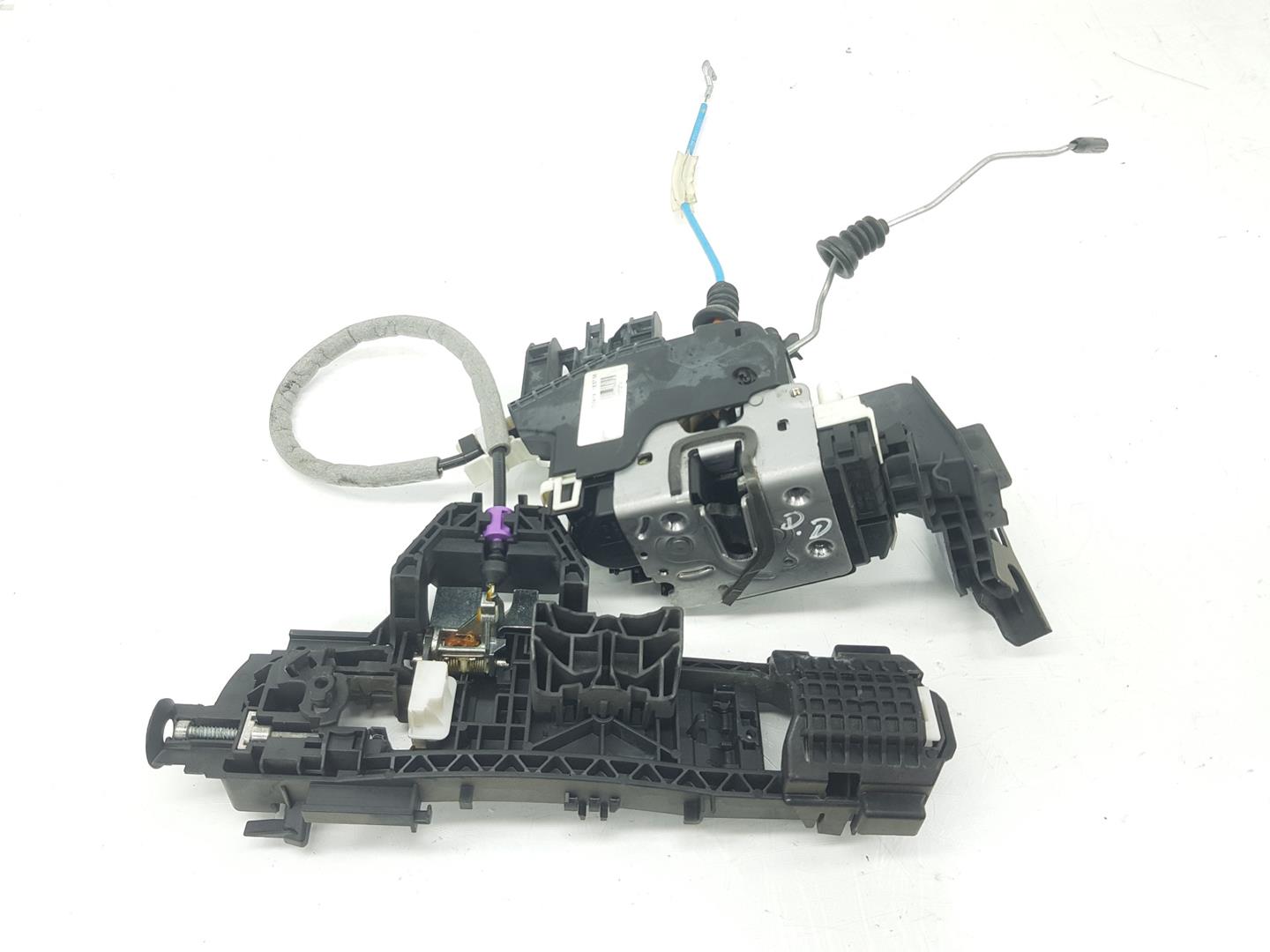 MERCEDES-BENZ CLA-Class C117 (2013-2016) Front Right Door Lock A1667200435, A1667200435 19727134