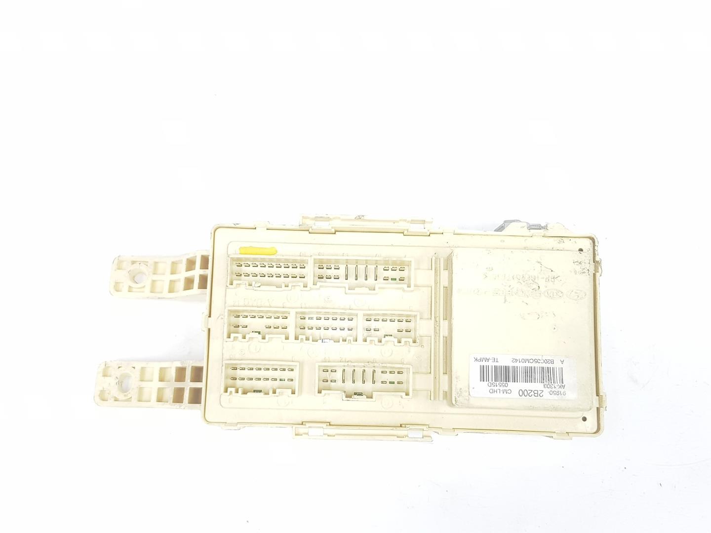 HYUNDAI Santa Fe CM (2006-2013) Fuse Box 919502B200,919502B200 24229093