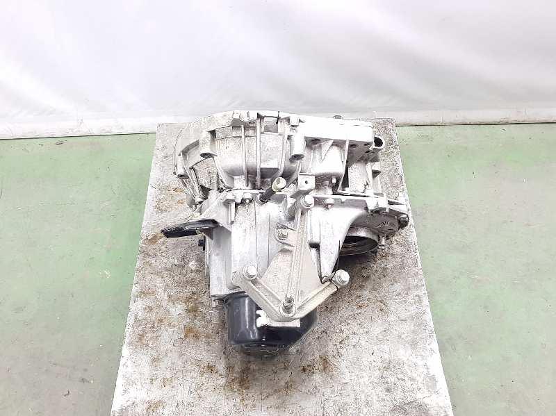 RENAULT Clio 2 generation (1998-2013) Boîte de vitesses JB1510 19685770