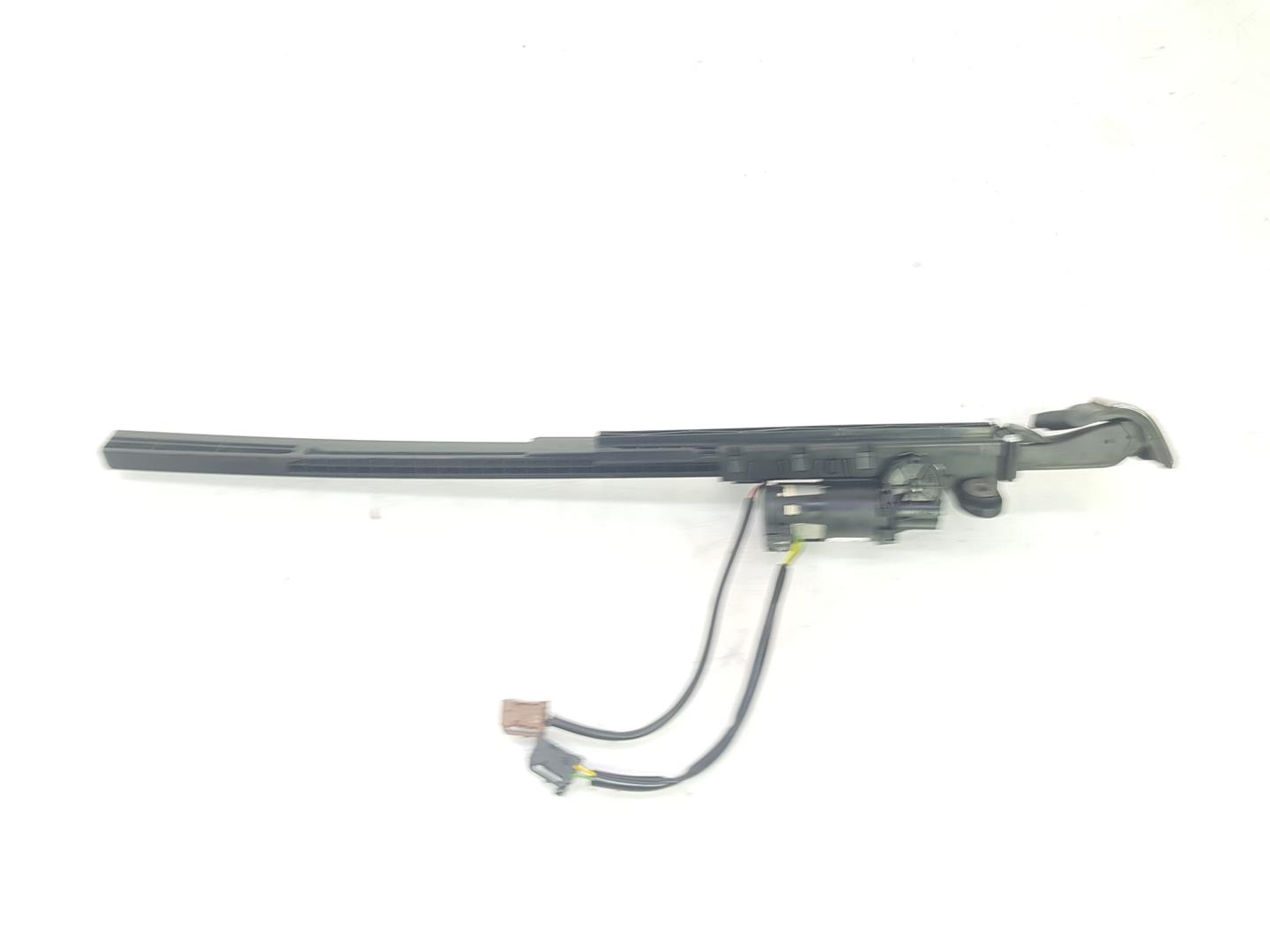 BMW 3 Series E90/E91/E92/E93 (2004-2013) Front Right Seatbelt 72119165377, 72117330779 19815002