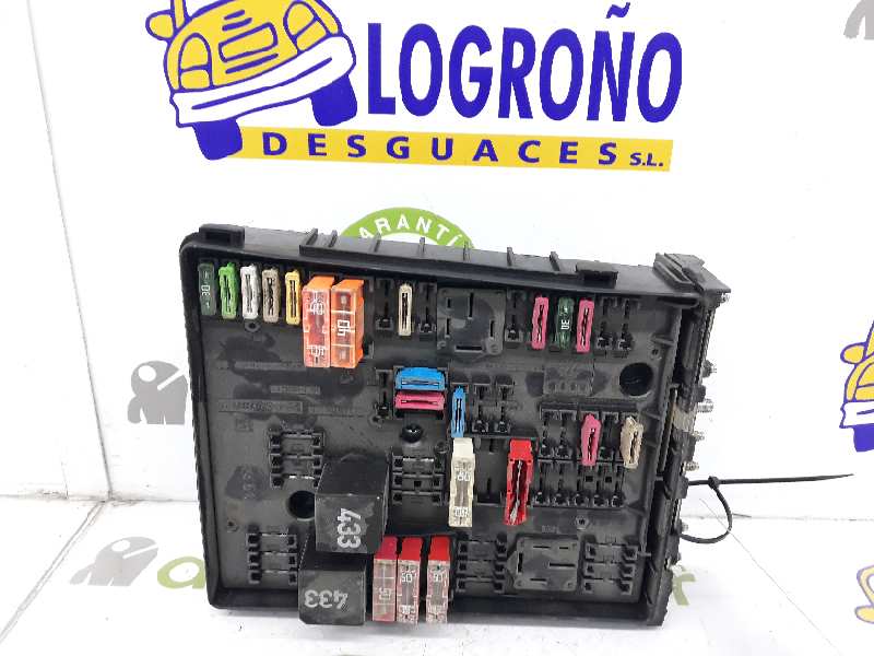 VOLKSWAGEN Golf 5 generation (2003-2009) Fuse Box 1K0937124K,1K0937124K 19588067