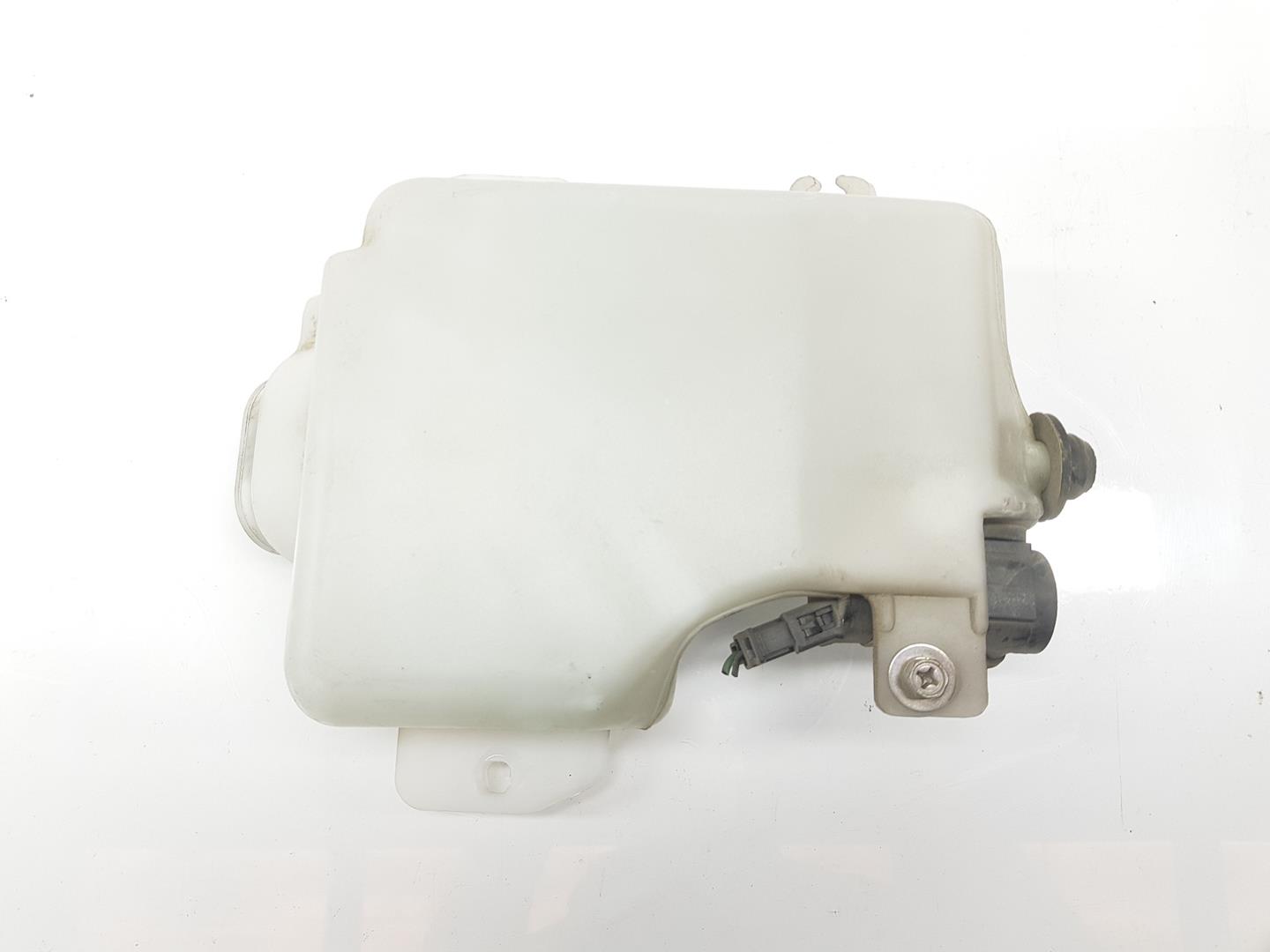 MITSUBISHI Pajero 3 generation (1999-2006) Window Washer Tank MB628750, MB628750 19763524