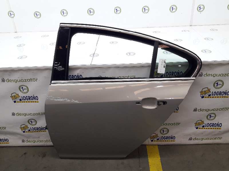 OPEL Insignia A (2008-2016) Aizmugurējās kreisās durvis 22796347,22796347 19623170