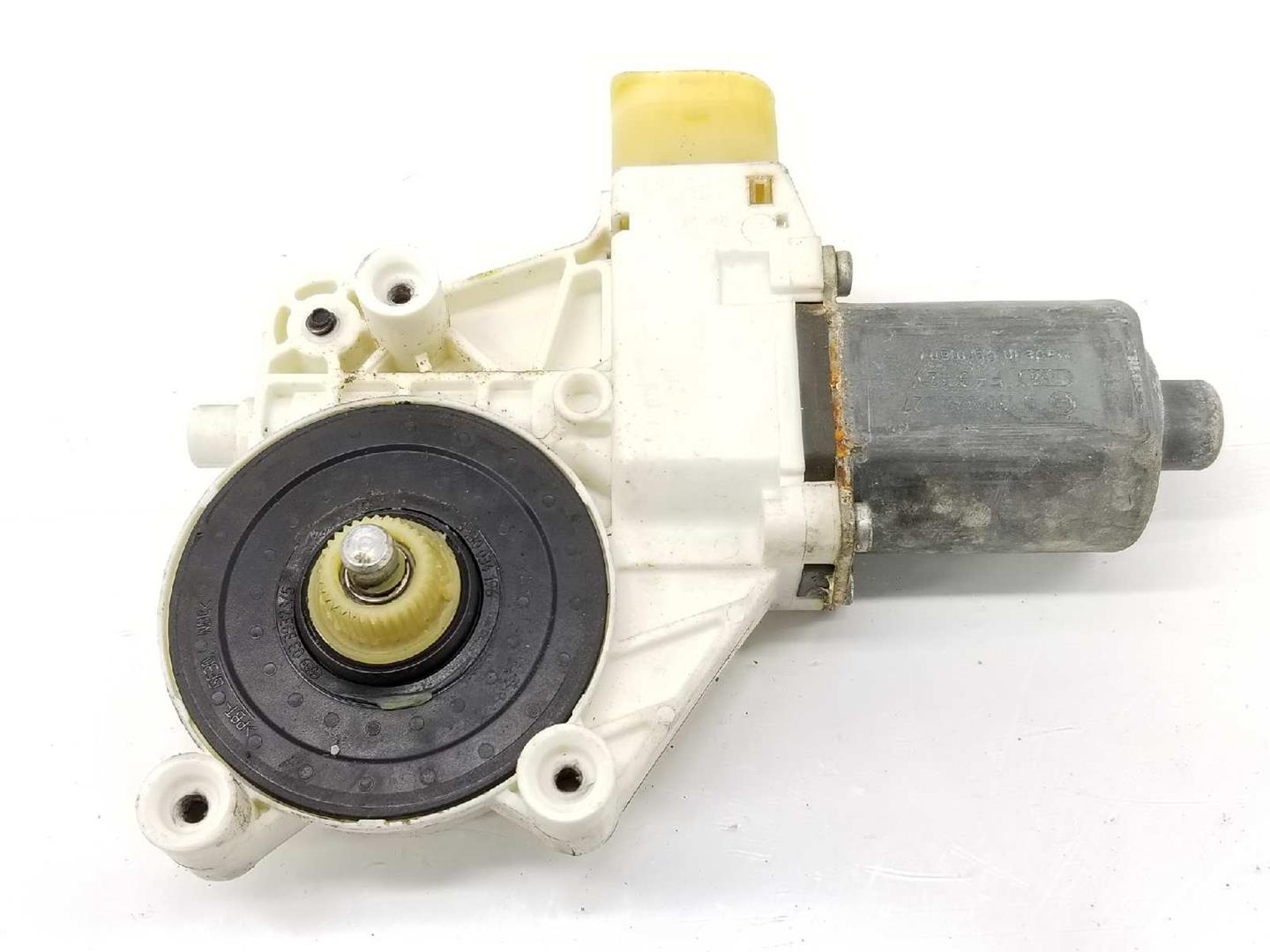 BMW 3 Series E90/E91/E92/E93 (2004-2013) Front Right Door Window Control Motor 67626927028, 996625101, 6927028 19702673