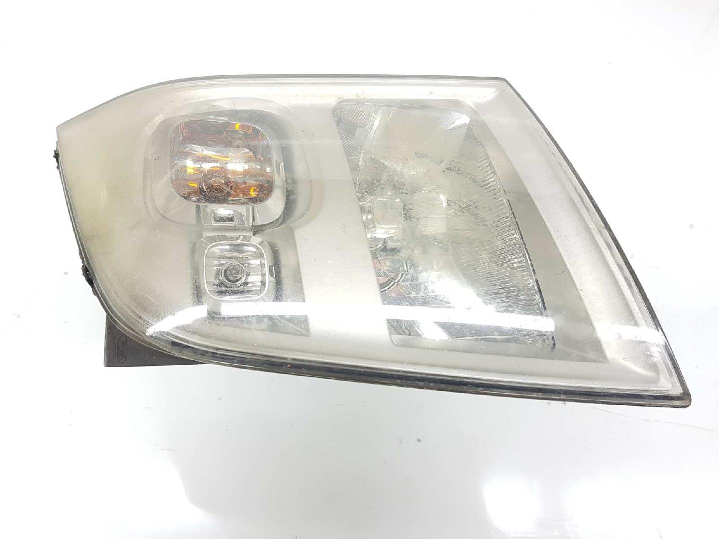 Phare gauche T22DD0P 1537774 de Ford Transit caja/chasis (fm_ _, fn_ _, ff_ _) 2006-2014 140 CV - pieza usada