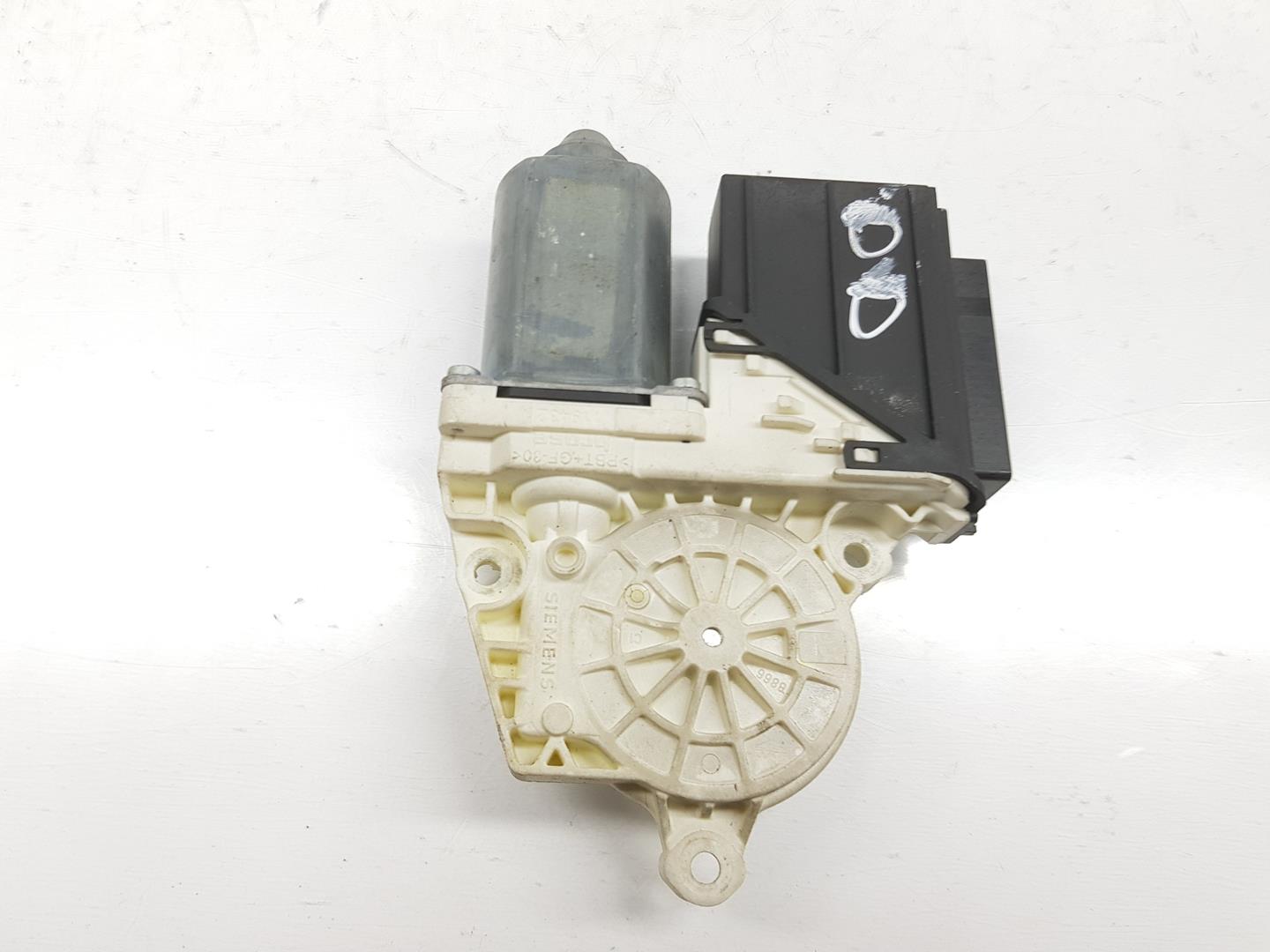 SEAT Cordoba 2 generation (1999-2009) Front Right Door Window Control Motor 6Q2959801A, 6Q2959801A, SOLAMENTEELMOTOR 19865292