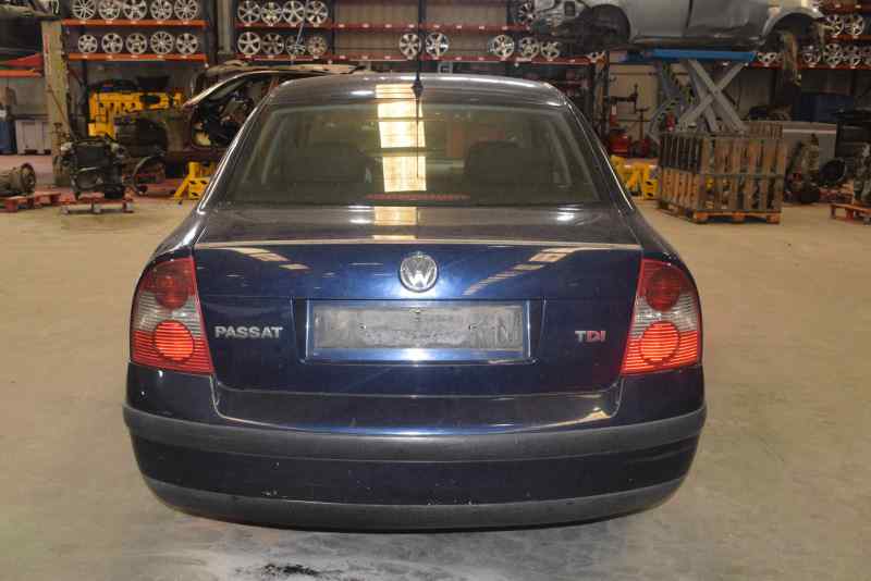 VOLKSWAGEN Passat B5 (1996-2005) Наружная ручка задней правой двери 3B0837207F,3B0837207F,AZUL 19554207