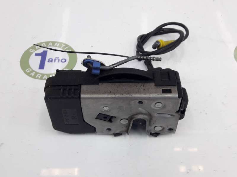 OPEL Vivaro A (2002-2006) Front Right Door Lock 8200008248,91166227,3PINES 19642276