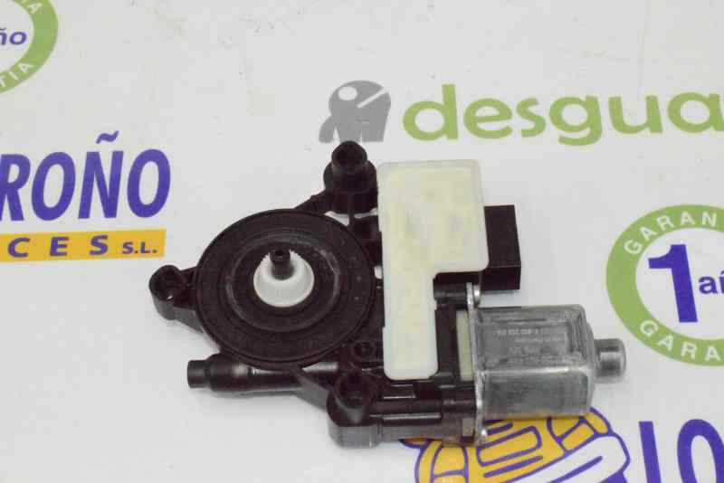 SEAT Alhambra 2 generation (2010-2021) Rear Right Door Window Control Motor 5Q0959812D,5Q0959812D 19602370