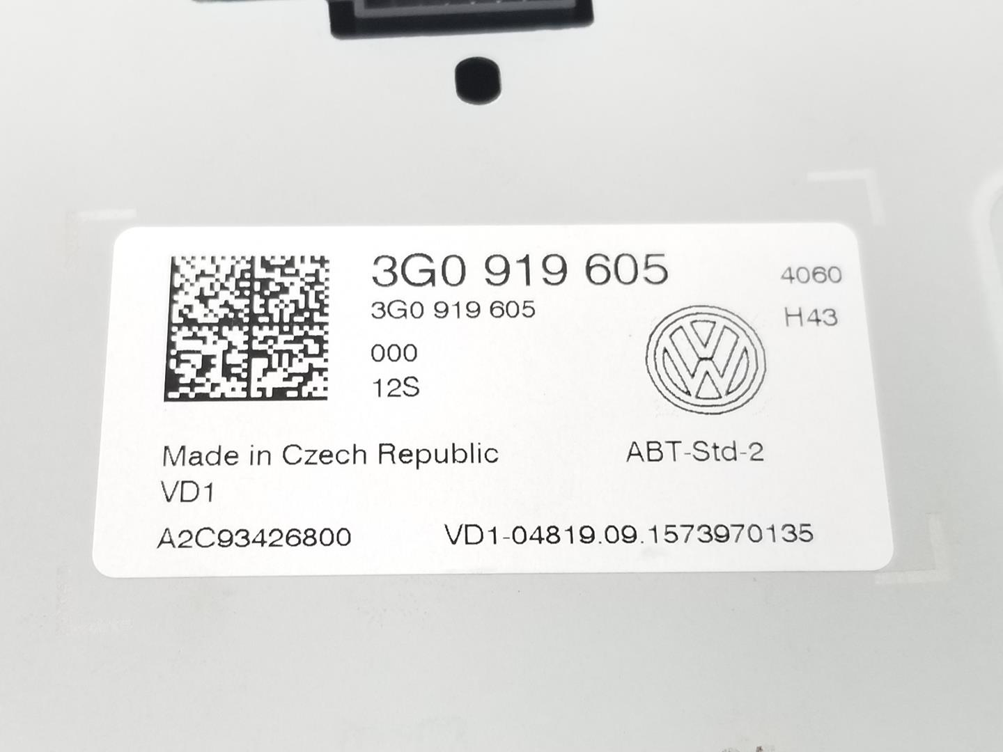 VOLKSWAGEN Variant VII TDI (2014-2024) Musiikkisoitin ilman GPS:ää 3G0919605,A2C93426800 19841045