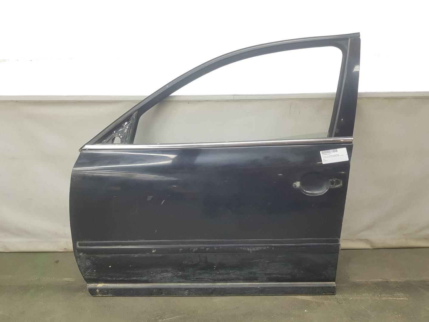 VOLKSWAGEN Passat B5 (1996-2005) Front Left Door 3B4831051BE, 3B4831051BE, COLORGRISOSCURO041 19825943