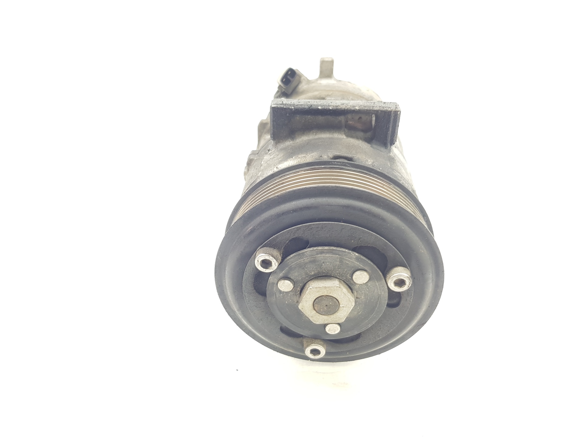 Compressor de ar condicionado B13DTC 95518238 de Opel Corsa e (x15) 2014-2019 - pieza usada