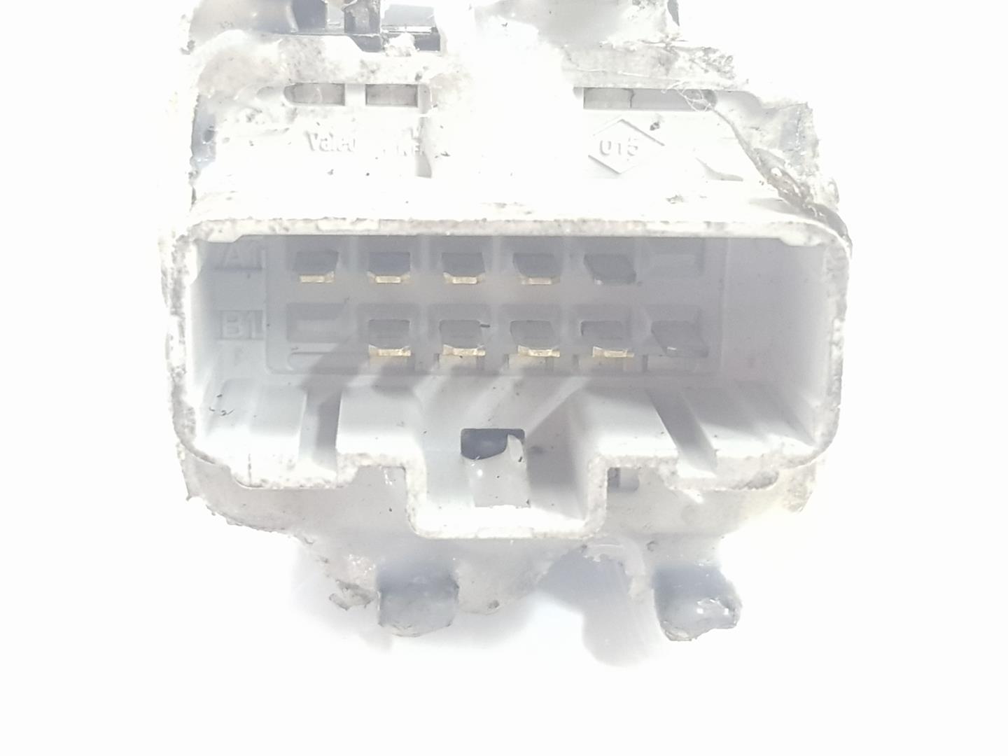 RENAULT Megane 2 generation (2002-2012) Кнопка стеклоподъемника передней левой двери 8200315033, 8200315033 19915383