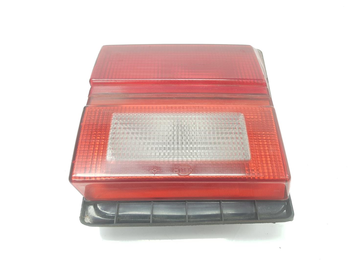 AUDI 100 S3 (1982-1990) Aizmugurējais labais lukturis 443945226, 443945226 24180044