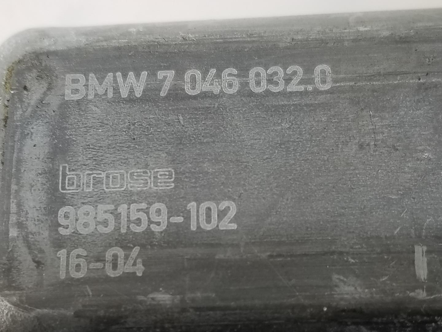 BMW 4 Series F32/F33/F36 (2013-2020) Маторчик стеклоподъемника передней правой двери 67627046032,67627046032 19779179