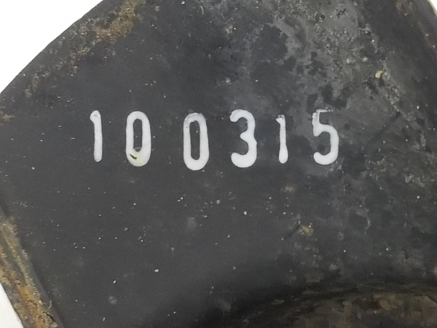 NISSAN NP300 1 generation (2008-2015) Кронштейн крепления запасного колеса 572104JA0B, 572104JA0B 24124381
