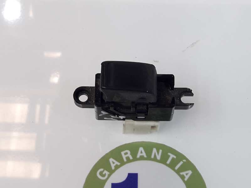 NISSAN X-Trail T30 (2001-2007) Rear Right Door Window Control Switch 254110V000,25411-0V000 19571255