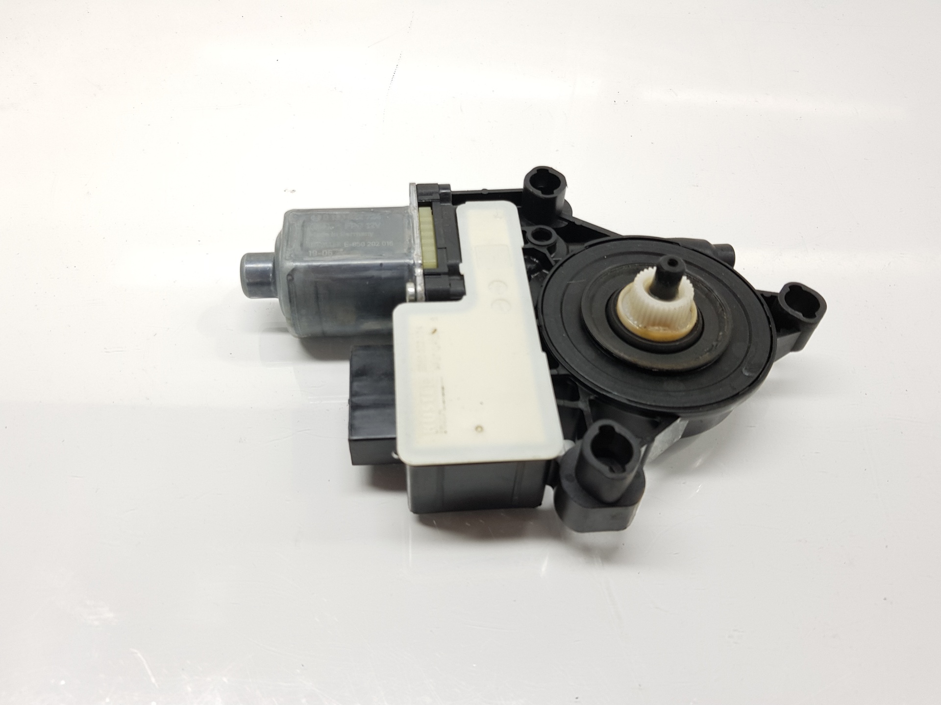 SKODA Karoq 1 generation (2017-2024) Motor de control geam ușă  dreapta spate 5Q0959408A,5Q0959408A 27213173