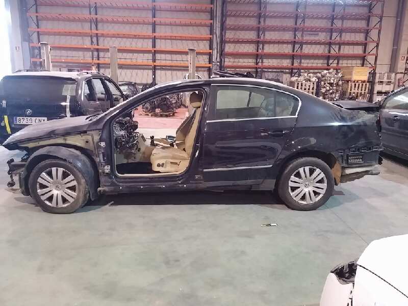 VOLKSWAGEN Passat B6 (2005-2010) Bagasjelokk bak 3C5827025H,3C5827025H 19768506