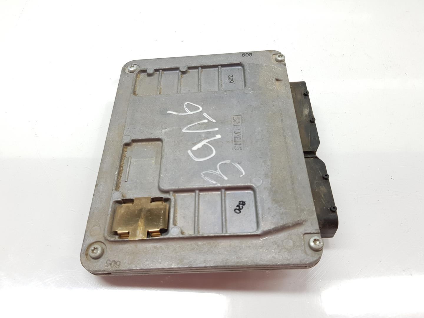 VOLKSWAGEN Fox 3 generation (2009-2020) Блок за управление на двигателя ECU 03D906033H, 03D906033H 24884529