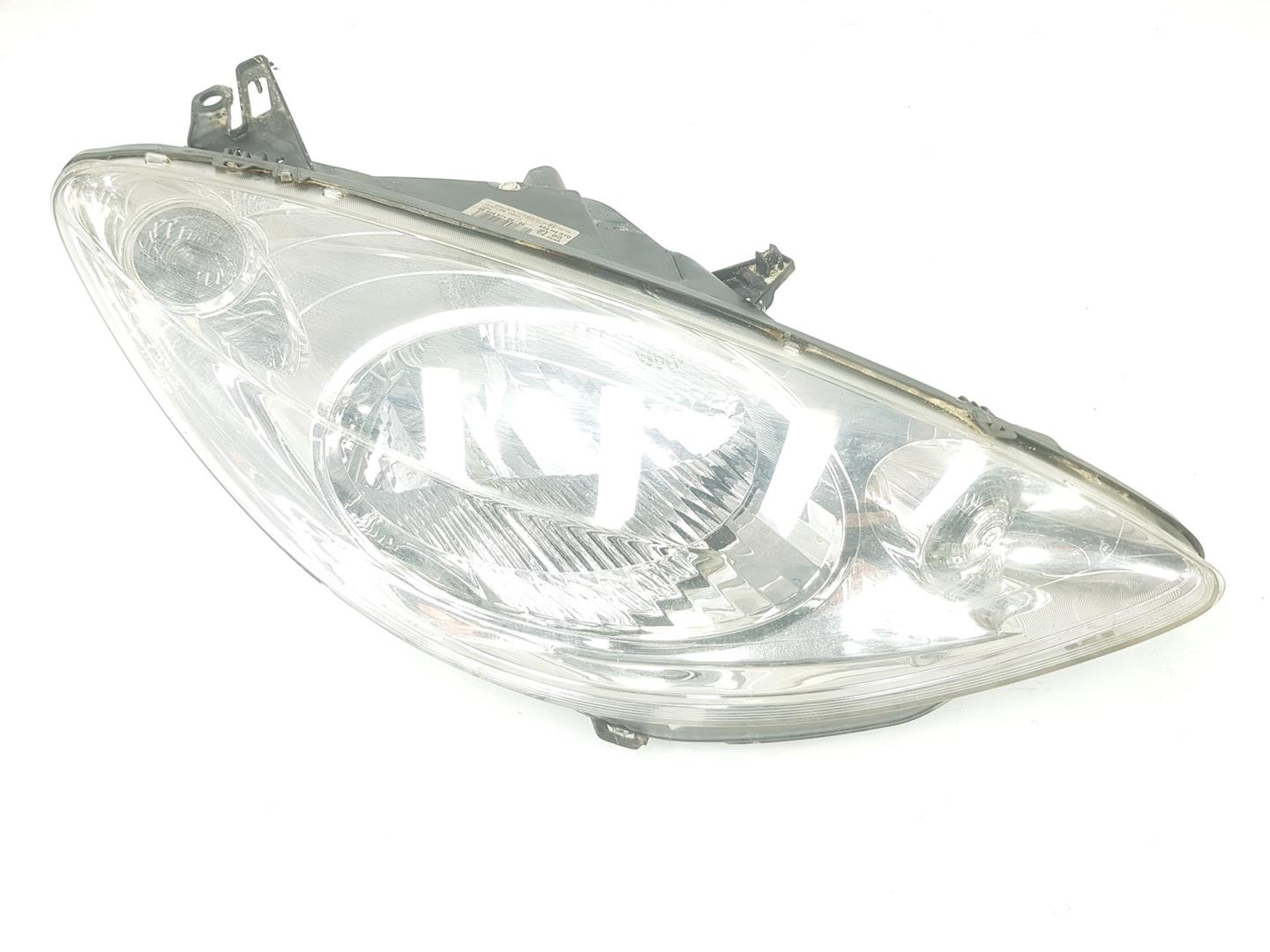 Faro derecho KFV 9644997180 de Peugeot 1007 (km_) 2005-2010 75 CV con 128028 km - pieza usada