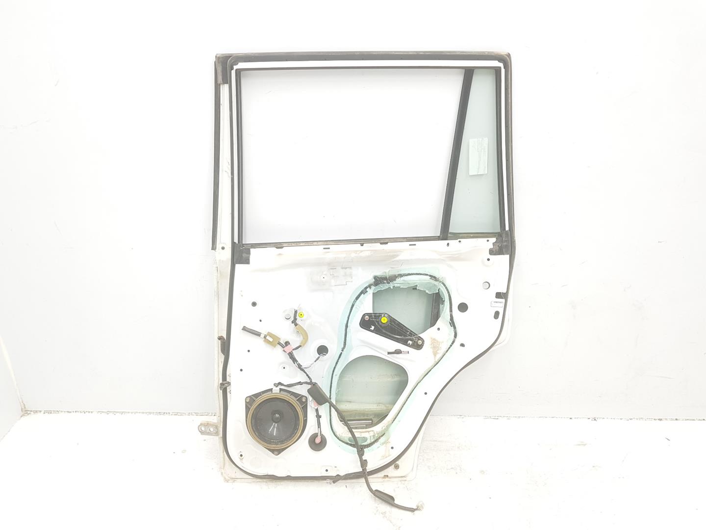 TOYOTA Land Cruiser 70 Series (1984-2024) Labās aizmugurējās durvis 6700360270, 6700360270, COLORBLANCO056 19860641