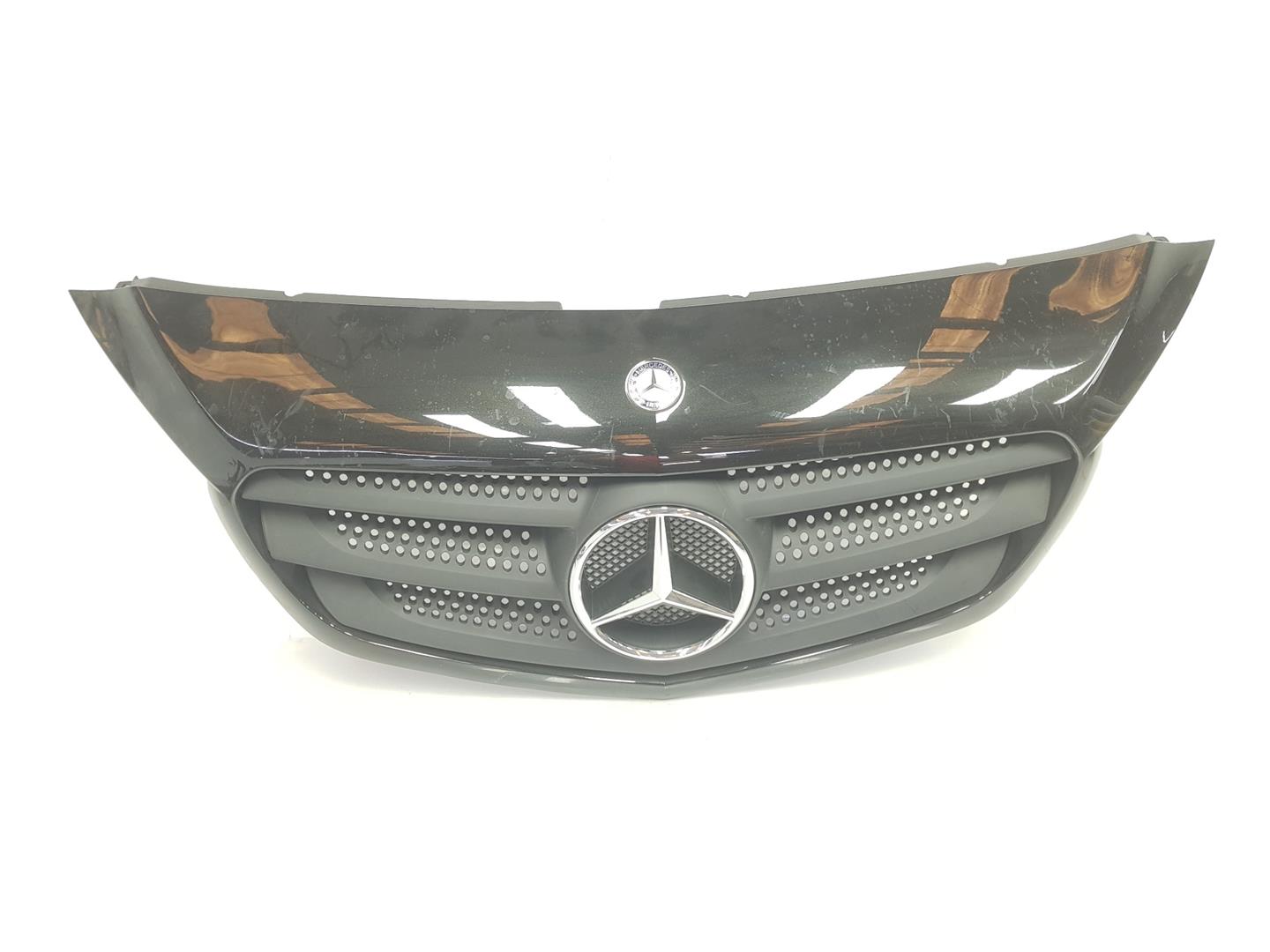 MERCEDES-BENZ Citan W415 (2012-2021) Решетка радиатора A4158880023, 623100373R, COLORNEGRO2222DL 19824657