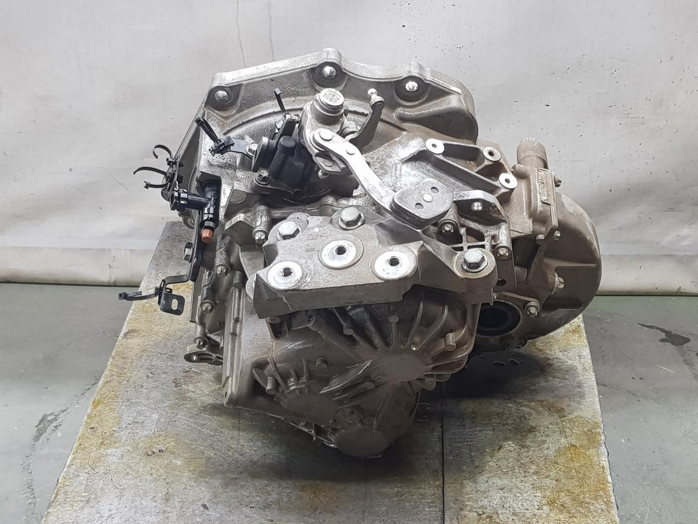 OPEL Astra K (2015-2021) Vaihteisto 55487583 24528508