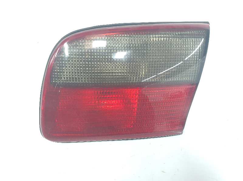 OPEL Omega B (1994-2003) Фонарь крышки багажника правый 90487476,90487476 19749534