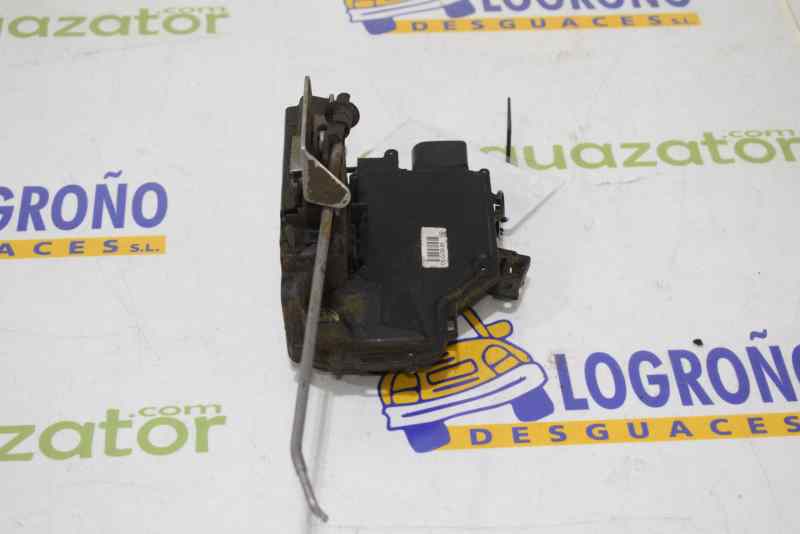 AUDI A4 B6/8E (2000-2005) Vasemman etuoven lukko 4B1837015G 19557902