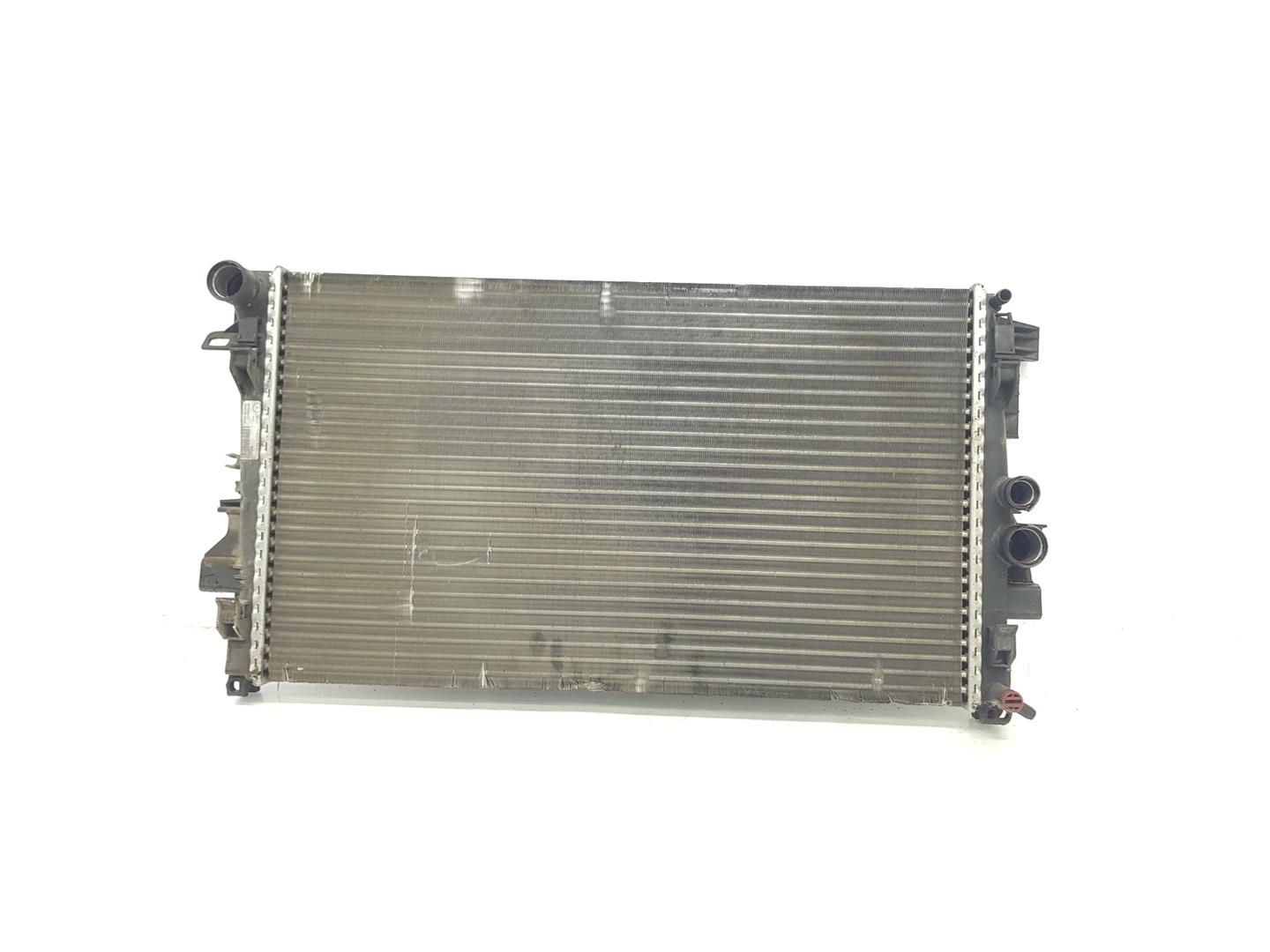 MERCEDES-BENZ Viano W639 (2003-2015) Охлаждающий радиатор A6395010401, A6395010401 24235740