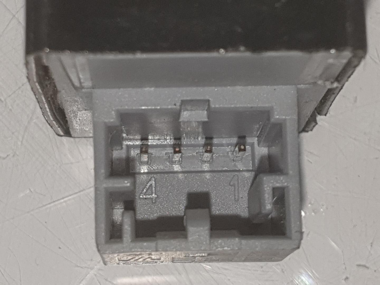 AUDI A4 B6/8E (2000-2005) Кнопка керування вікном задніх правих дверей 8E0959855A,8E0959855A 19816943