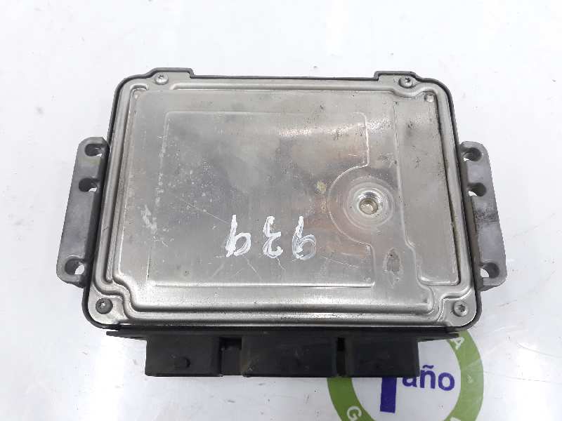 RENAULT Scenic 2 generation (2003-2010) Engine Control Unit ECU 8200310863,0281011549,82003707779 19663559