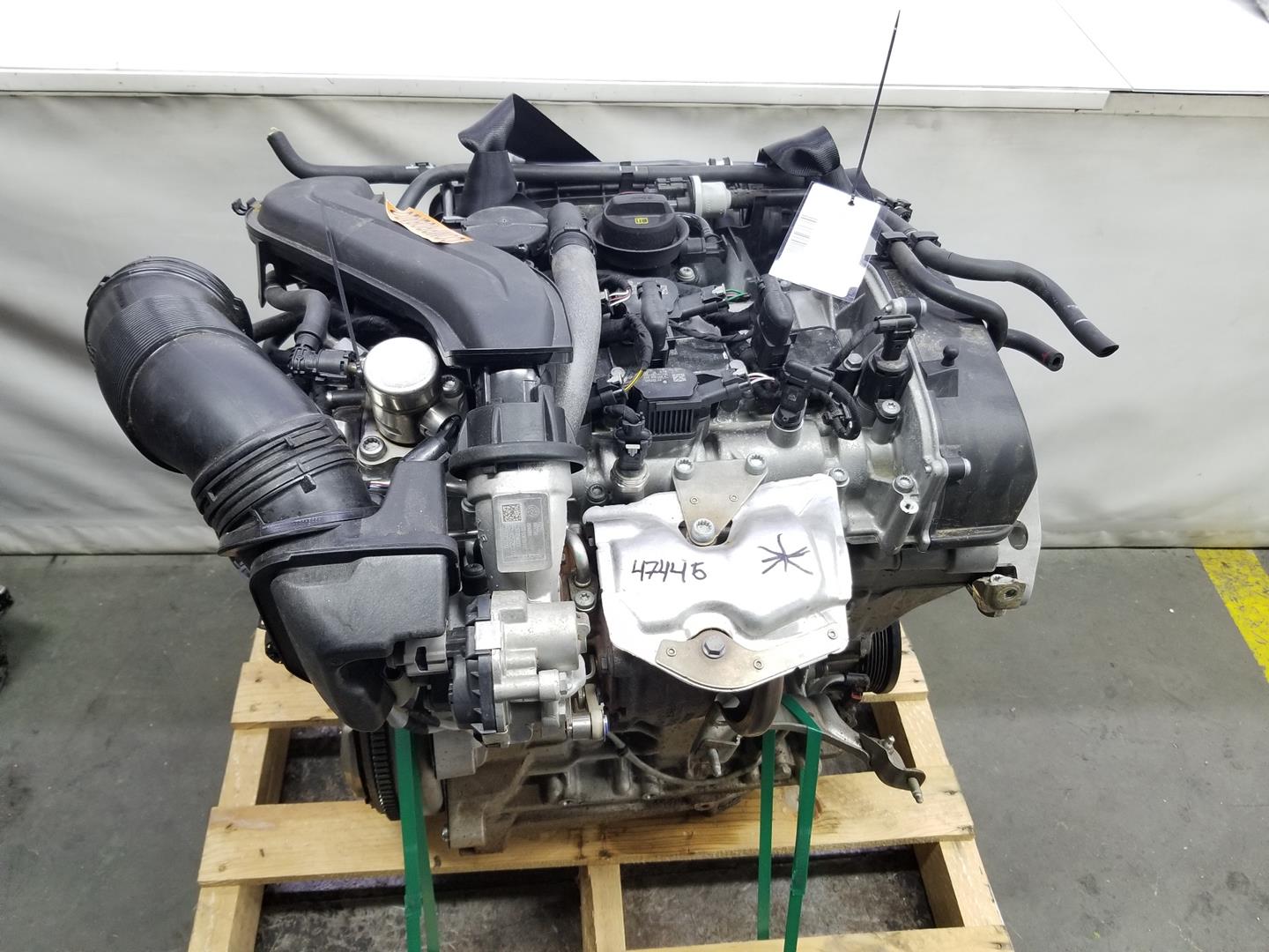 VOLKSWAGEN Golf 7 generation (2012-2024) Engine DACA, DAC, DACA2222DL 19770817