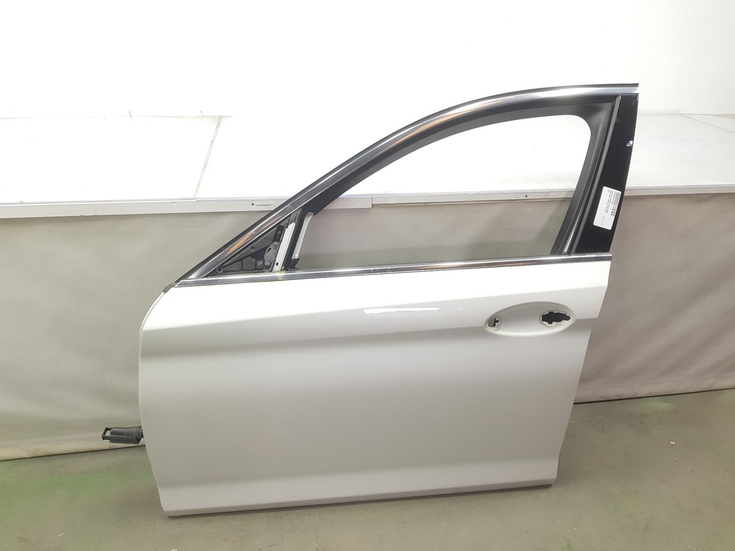 BMW 5 Series G30/G31 (2016-2023) Front Left Door 41007408961, 41007408961 24134984