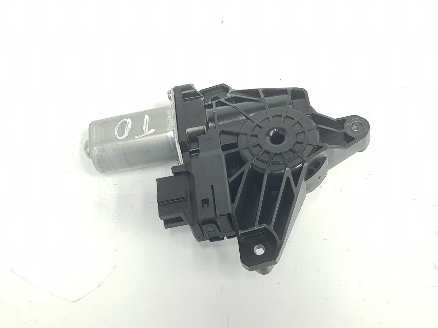 MERCEDES-BENZ A-Class W176 (2012-2018) Motor de control geam ușă  dreapta spate A2469063200, A2469063200 19718369