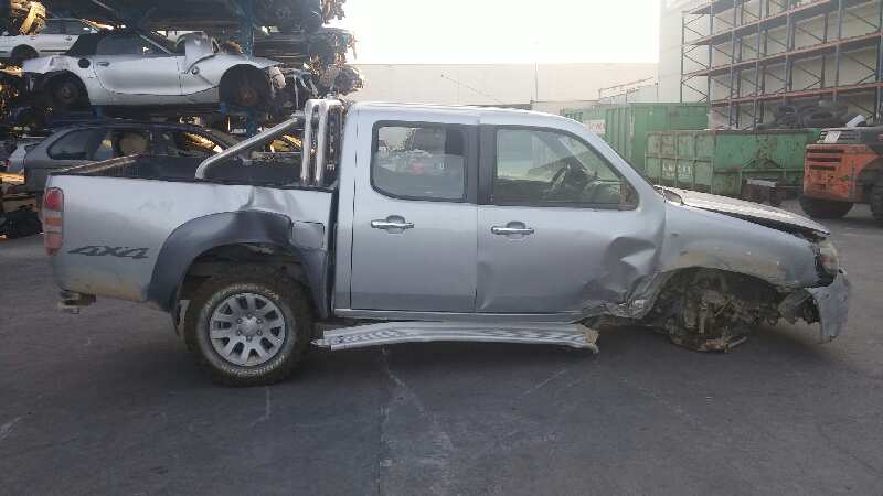 MAZDA BT-50 1 generation (2006-2011) Кнопка стеклоподъемника задней правой двери UR5666370,UR5666370,0967TH7 23777233