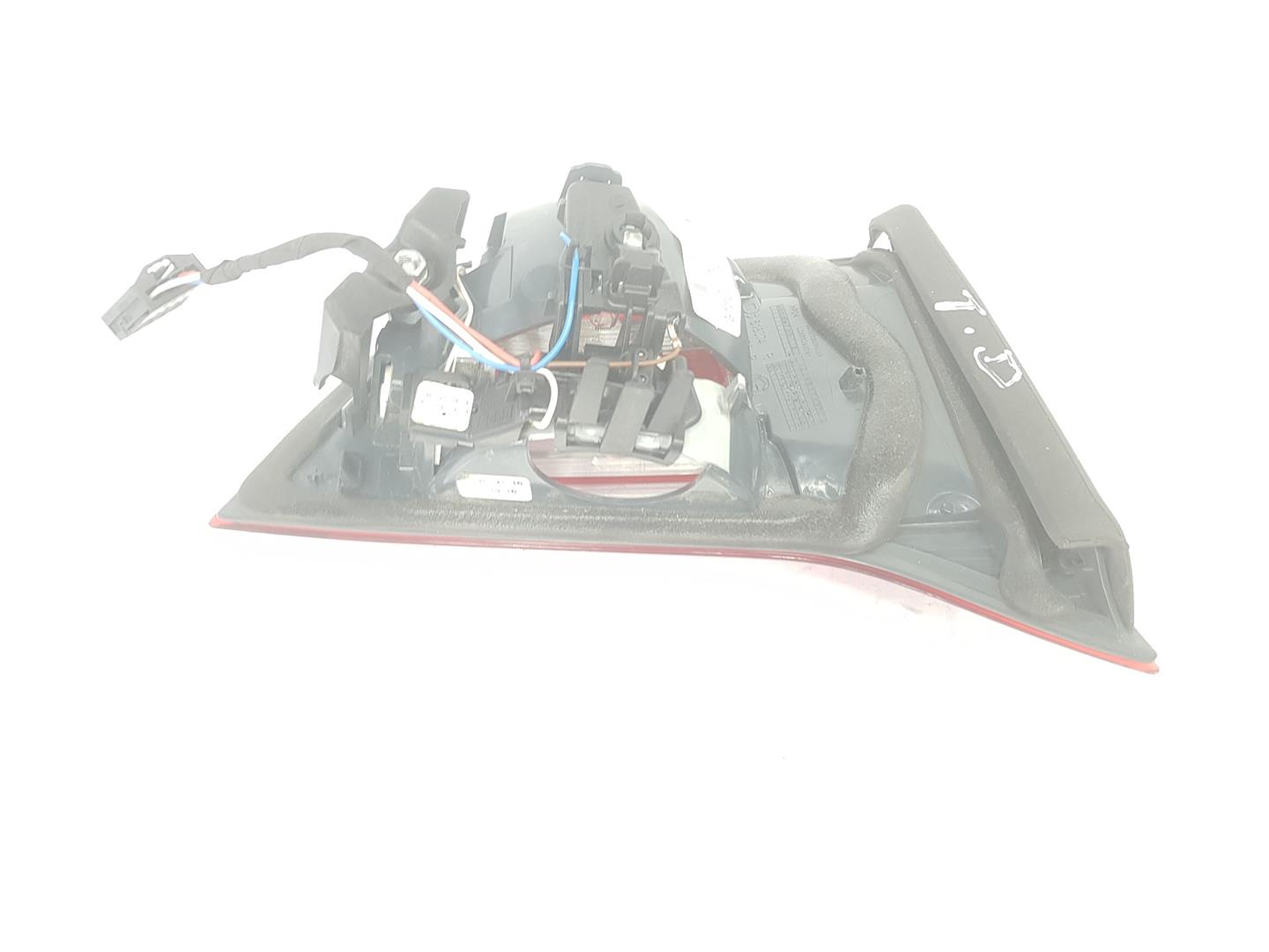 Piloto trasero derecho interior B47D20A 63217296102 de Bmw Serie 4 gran coupe 2014-0 150 CV - pieza usada
