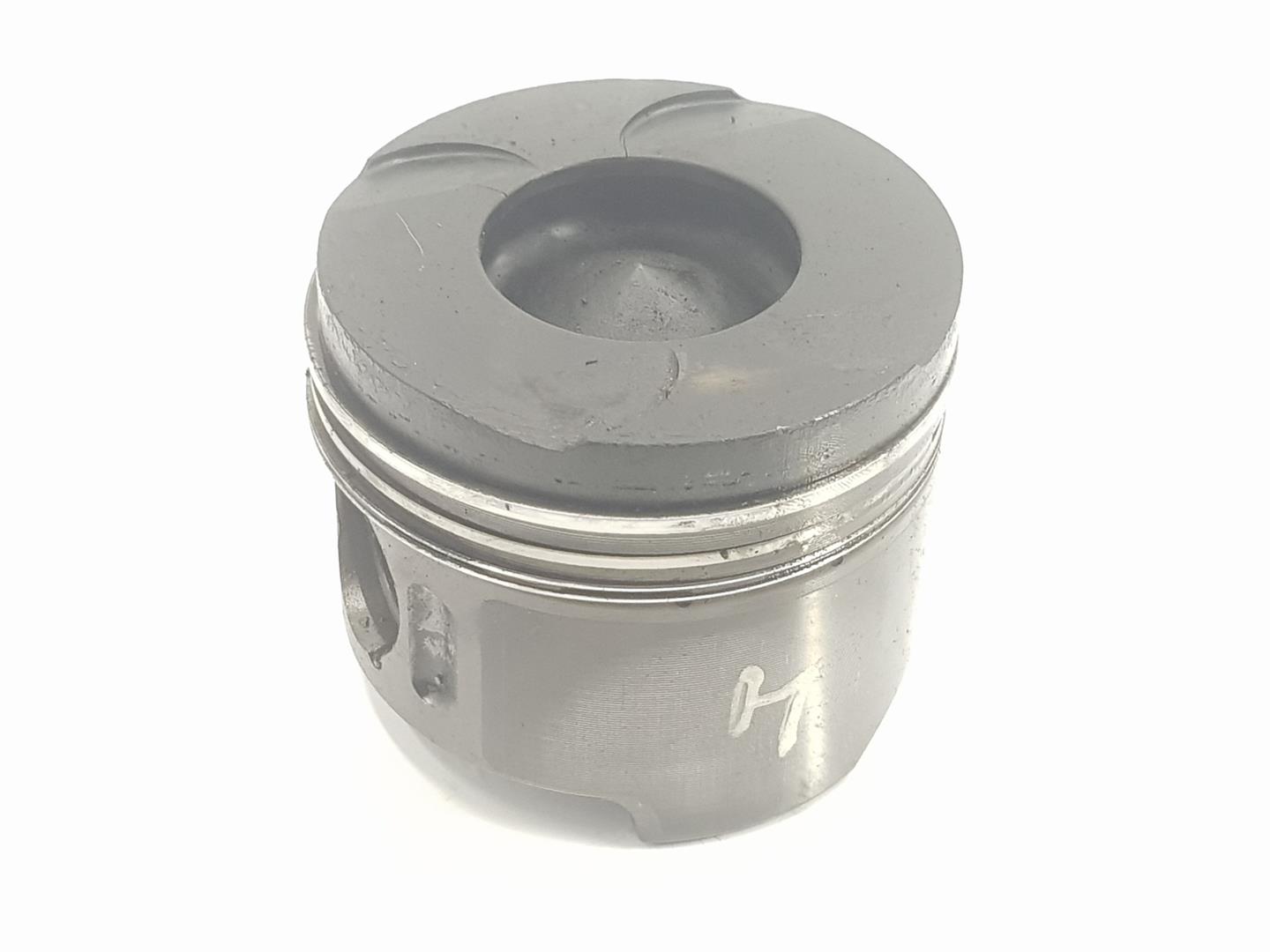 MERCEDES-BENZ Vito W638 (1996-2003) Piston A6110300717, PISTON611980, BULON30M.M. 19910241