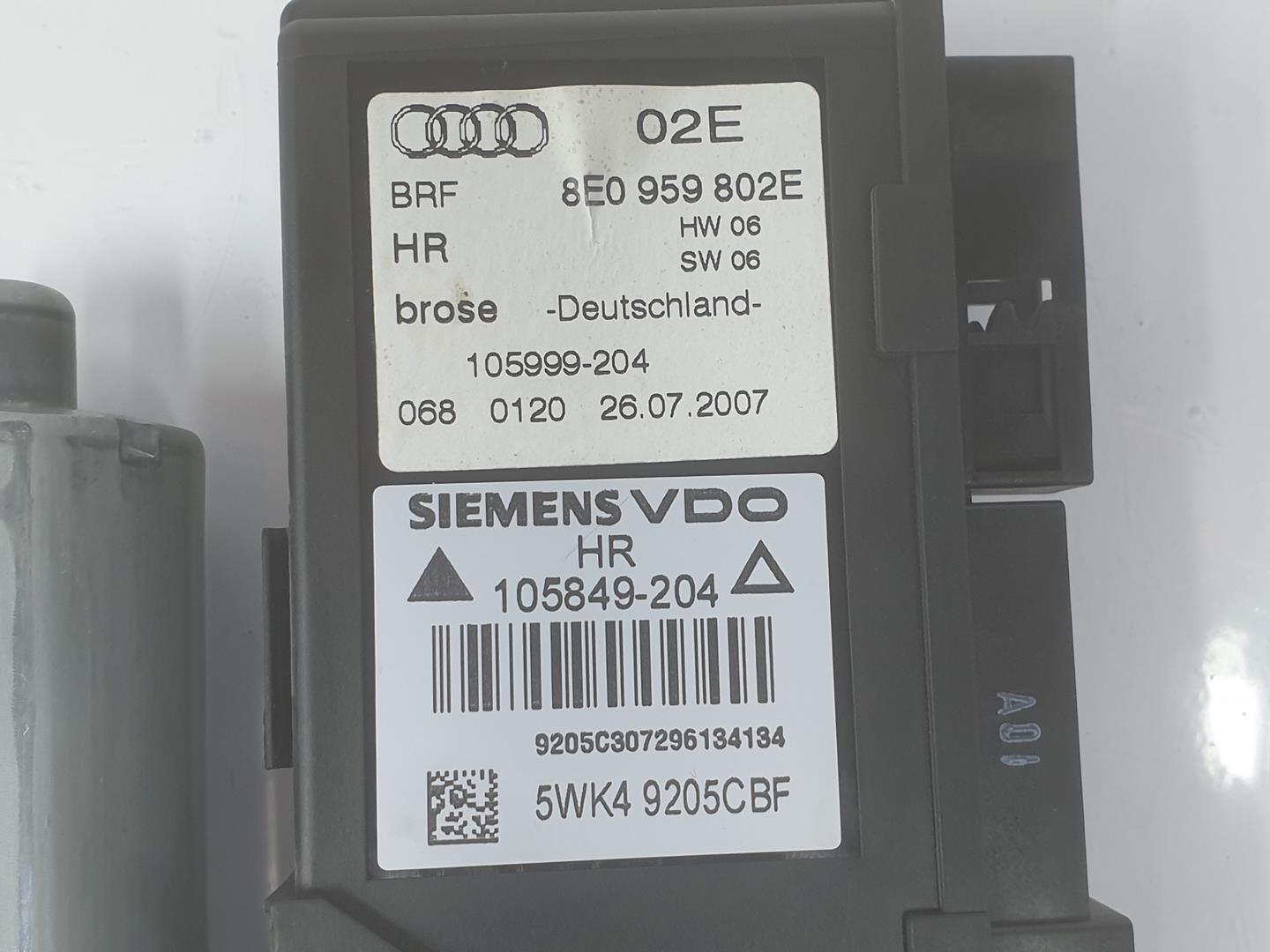 AUDI A4 B6/8E (2000-2005) Маторчик стеклоподъемника задней правой двери 8E0959802E,8E0959802E 19818119