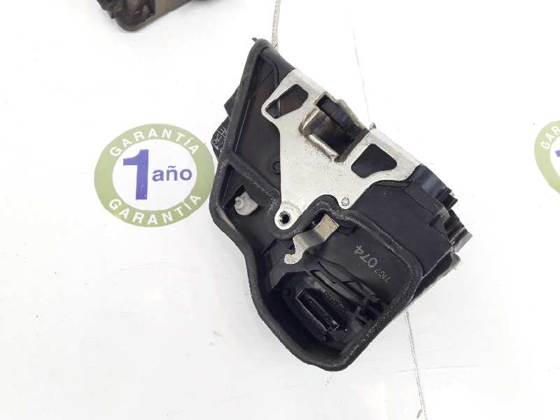 BMW 1 Series E81/E82/E87/E88 (2004-2013) Front Right Door Lock 7167074, 51217202146 19647437