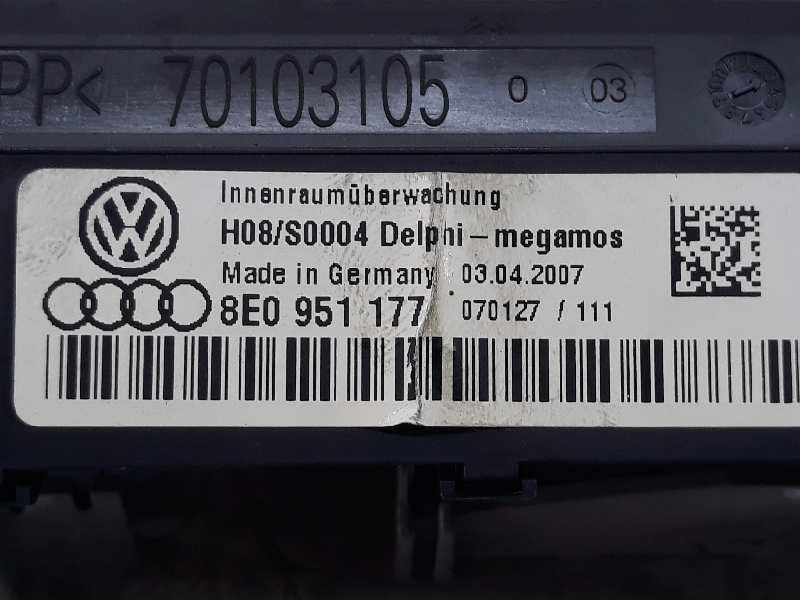 AUDI A4 B7/8E (2004-2008) Citas salona daļas 8E0947135D, 8E0947135D 19873817