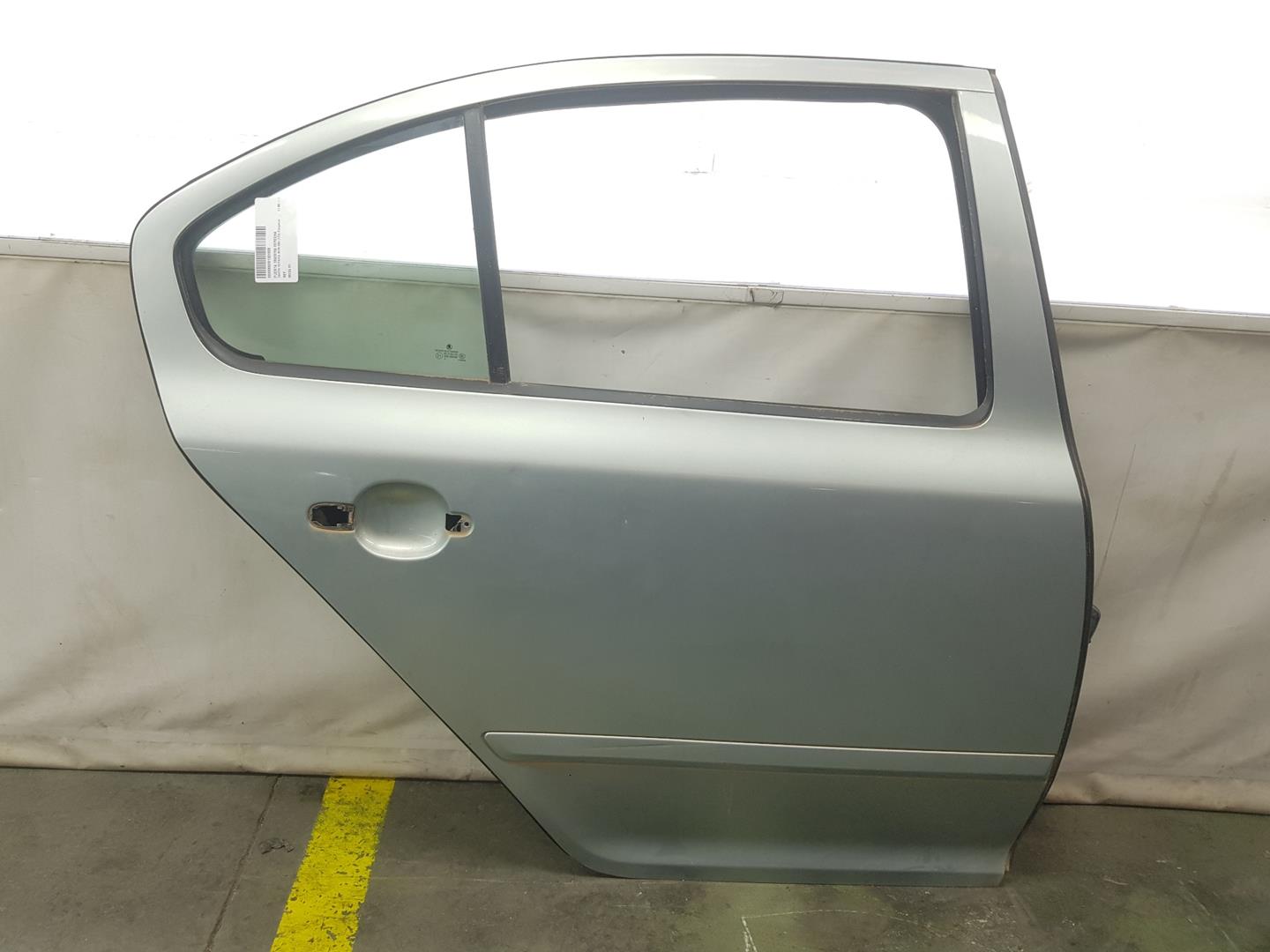 SKODA Octavia 2 generation (2004-2013) Rear Right Door 1Z5833056,1Z5833056,GRIS8B/F7W 19697599