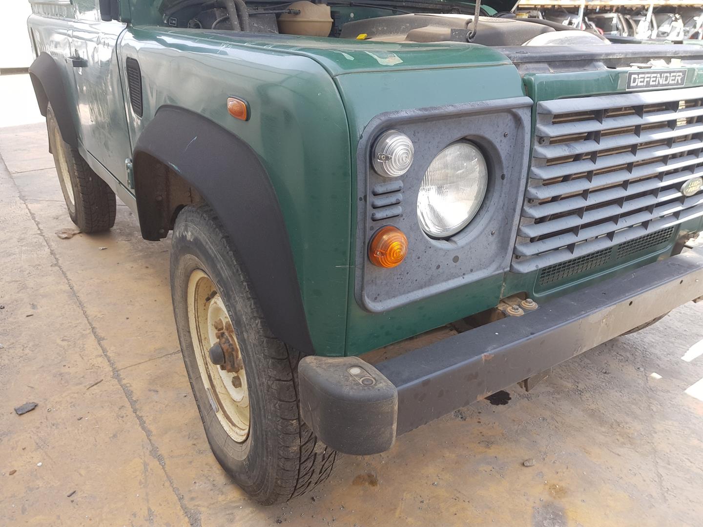 LAND ROVER Defender 1 generation (1983-2016) Стъкло на задния прозорец CPB000110, CPB000110 19843110