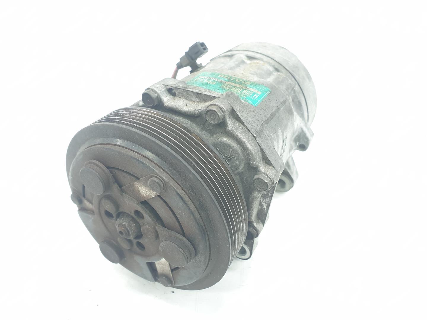 VOLKSWAGEN LT 2 generation (1996-2006) Pompe de climatisation 7D0820805H, 7D0820805K 24342122